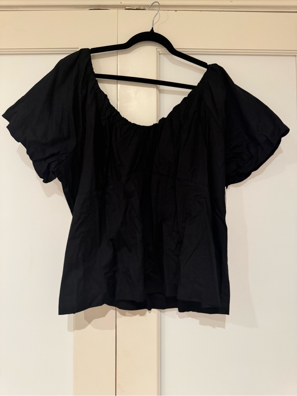 Old Navy Black Puff-Sleeve Blouse